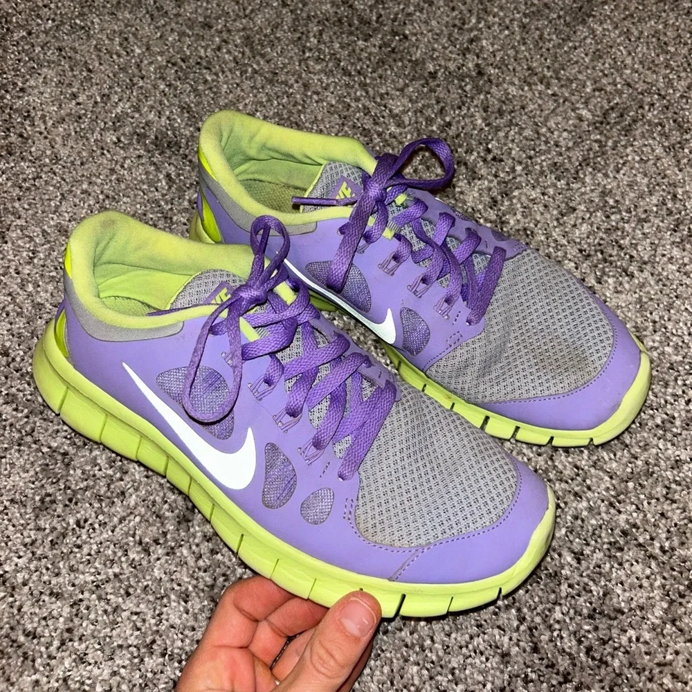 NIKE free run 5.0 neon running shoes purple and yellow - Picture 2 of 7